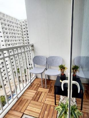 Condo Hotel near Mall of Asia with Balcony Vacation rental in Pasay