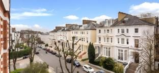 Three Bed Flat in Belsize Park–Families & Business Apartment in London Borough of Camden