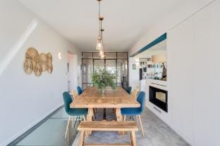 Garden Seaside Villa by CadenzaLux Villa in Sintra