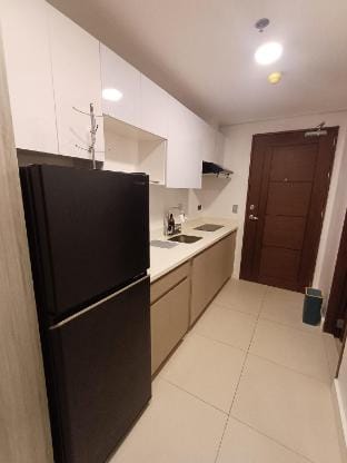 38 Park Avenue Condo- Studio Unit Fully Furnished Apartment in Lapu-Lapu City