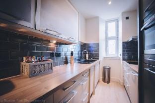 Impressive 3 Bedroom Apartment in Aberdeen