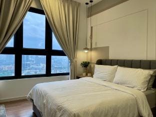 Deluxe Suite KL at M-Vertica by HCK Apartment in Federal Territory of Kuala Lumpur