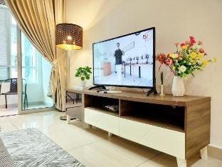JOM Midori Green Designer Suites 3R2B@ 8-12Pax Vacation rental in Johor Bahru