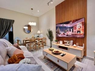 KSL Century Muji @3R2B Gather Landed House 8-14Pax Vacation rental in Johor Bahru
