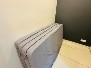 Mosaic 2+1 Bedroom Grey Haven 6-11pax Vacation rental in Johor Bahru