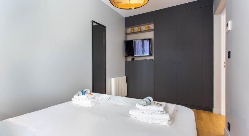 Magnificent apartment - 2BR/6P - Republique Apartment in Paris