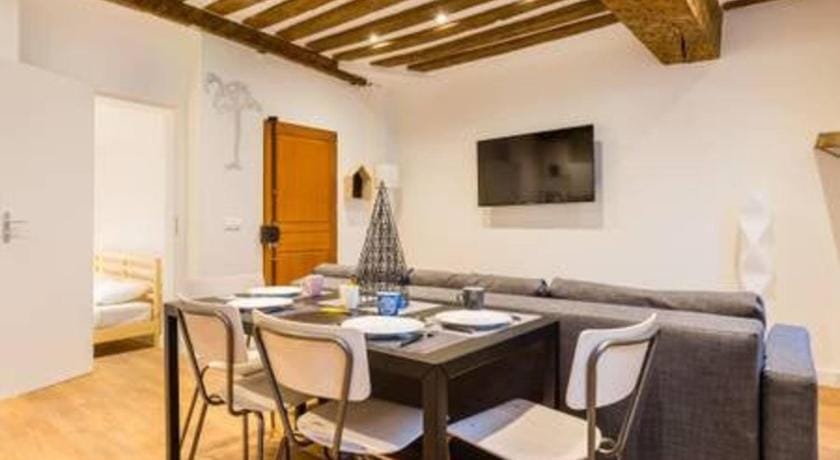 Charming Apartment -1BR/4P- Bastille Apartment in Paris