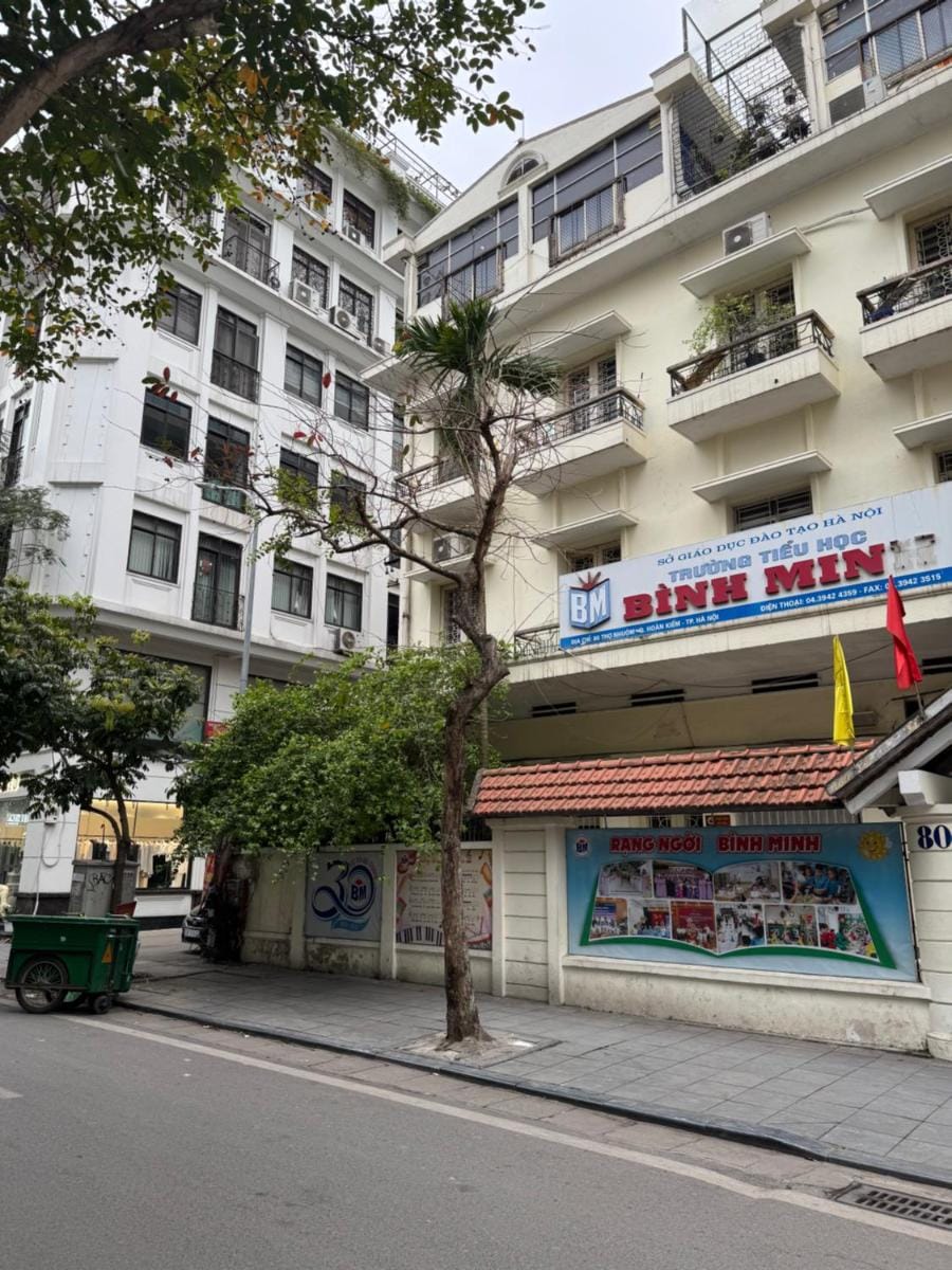 Studio 2 Byhomelinh Phố Cổ Hoàn Kiếm Apartment in Hanoi