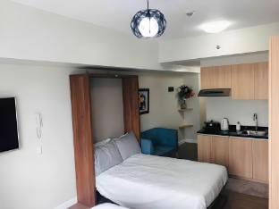 Cozy Studio Condo at the Ayala Vacation rental in Lapu-Lapu City