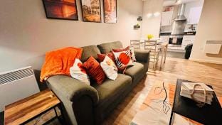 Entire City Centre Skyline apartment + Parking Vacation rental in Birmingham
