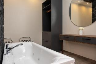 Dioroh Suites Meteora, 302 Vacation rental in Kalabaka