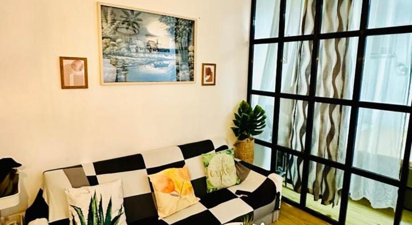 Staycation 941 Bed and Breakfast in Manila City