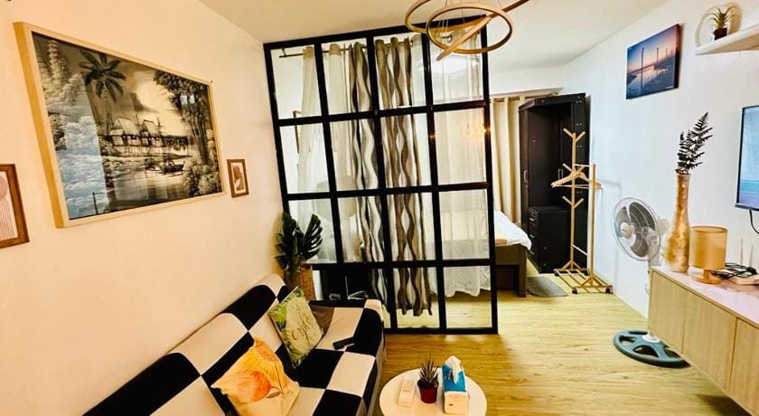 Staycation 941 Bed and Breakfast in Manila City