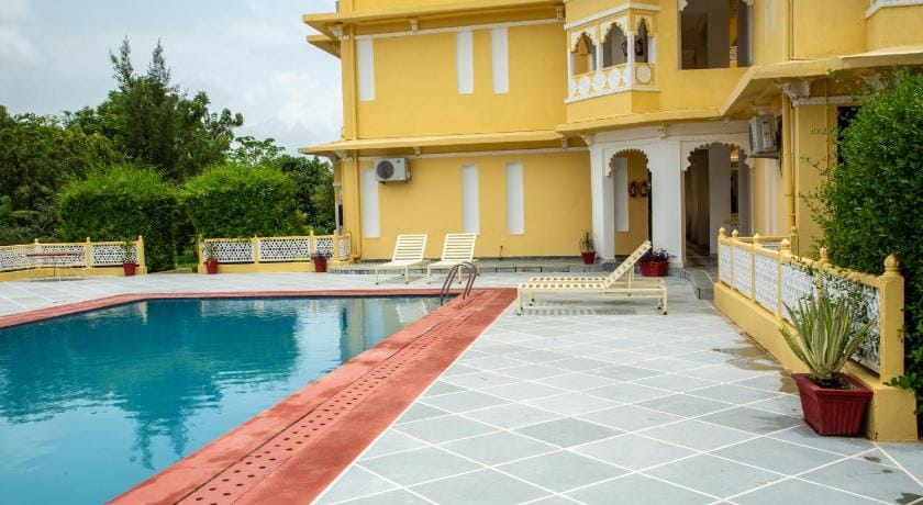 Sinclairs Palace Retreat Udaipur Hotel in Rajasthan