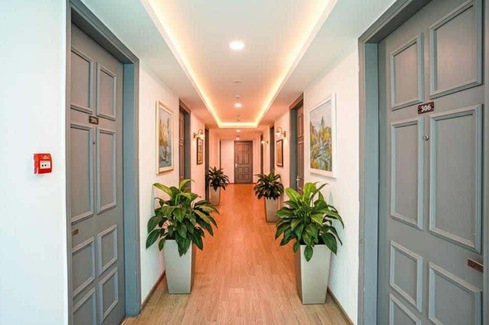 Via The Luxe Inn Hotel in Delhi