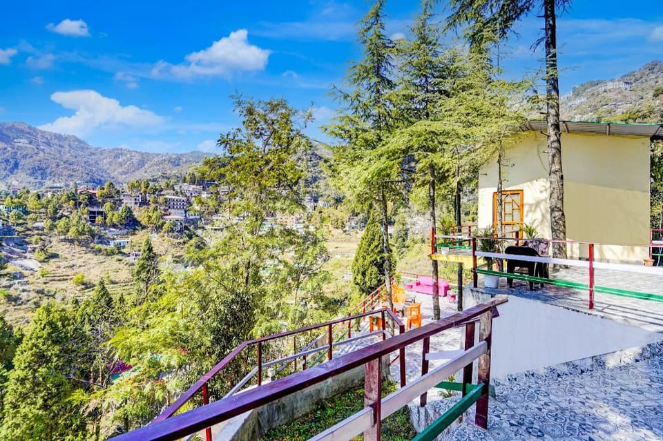 OYO Hotel O Ghumakkad's Baba Resort Hotel in Uttarakhand