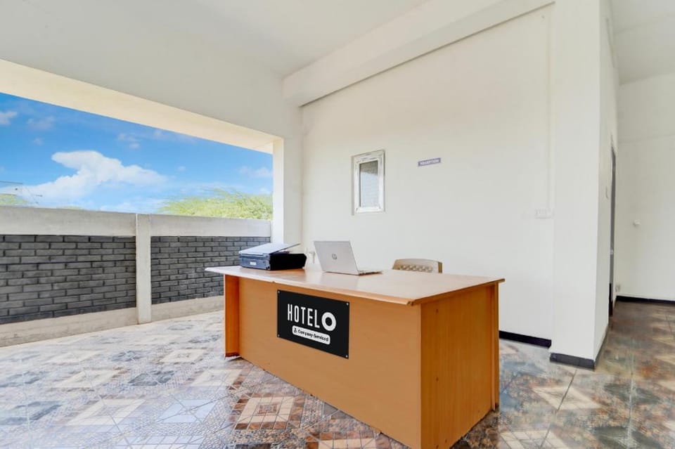 Super Hotel O Neelambur Near PSG ITech Hotel in Tamil Nadu