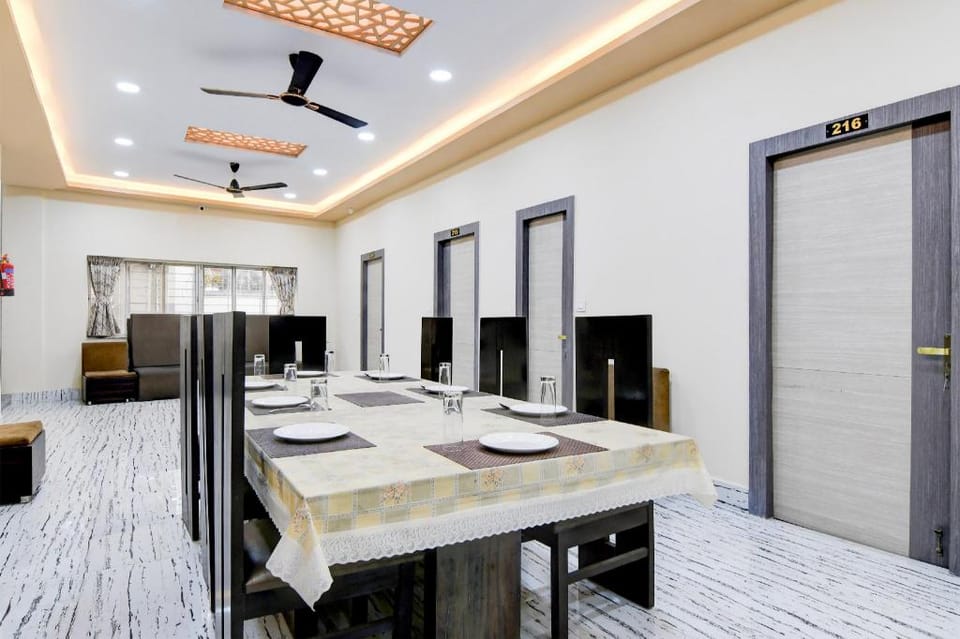 Super Collection O Joka Industrial Plaza Hotel in Kolkata