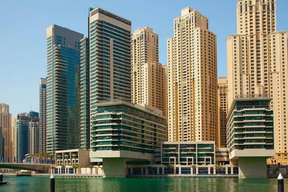 Livbnb-Stylish 1BR with Marina Views Close to the Beach Apartment in Dubai
