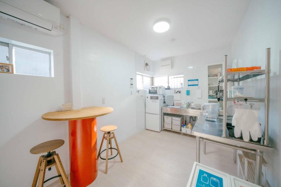 Transit Hostel Hostel in Sennan