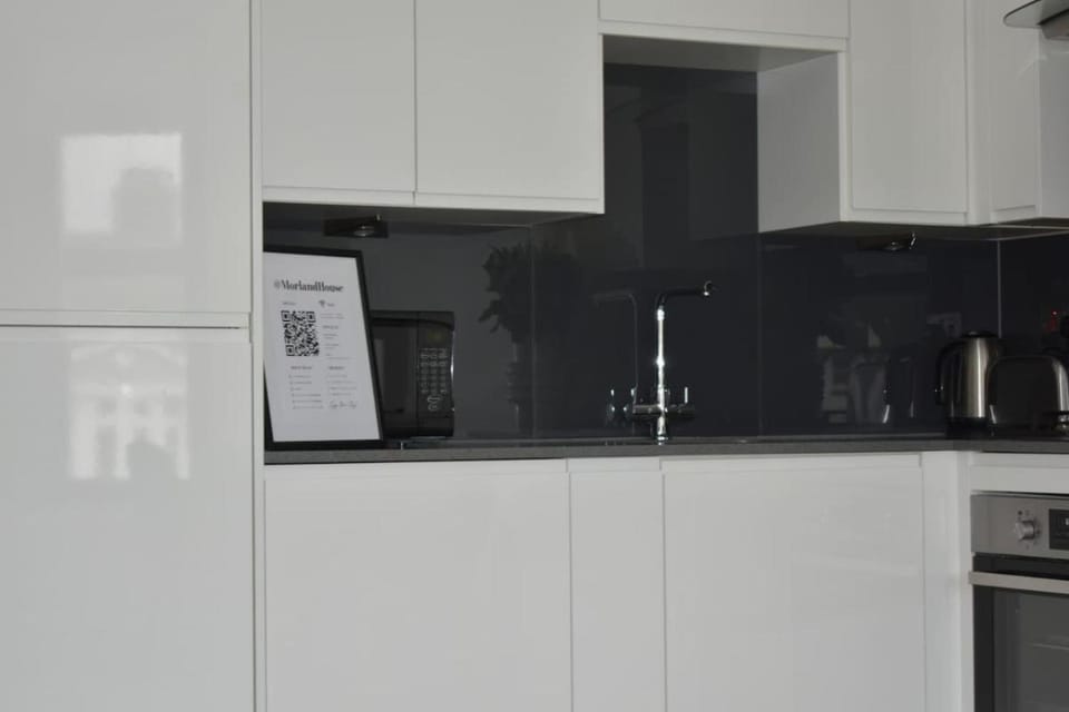 Modern 1 bedroom apartment in Hornchurch Apartment in Romford