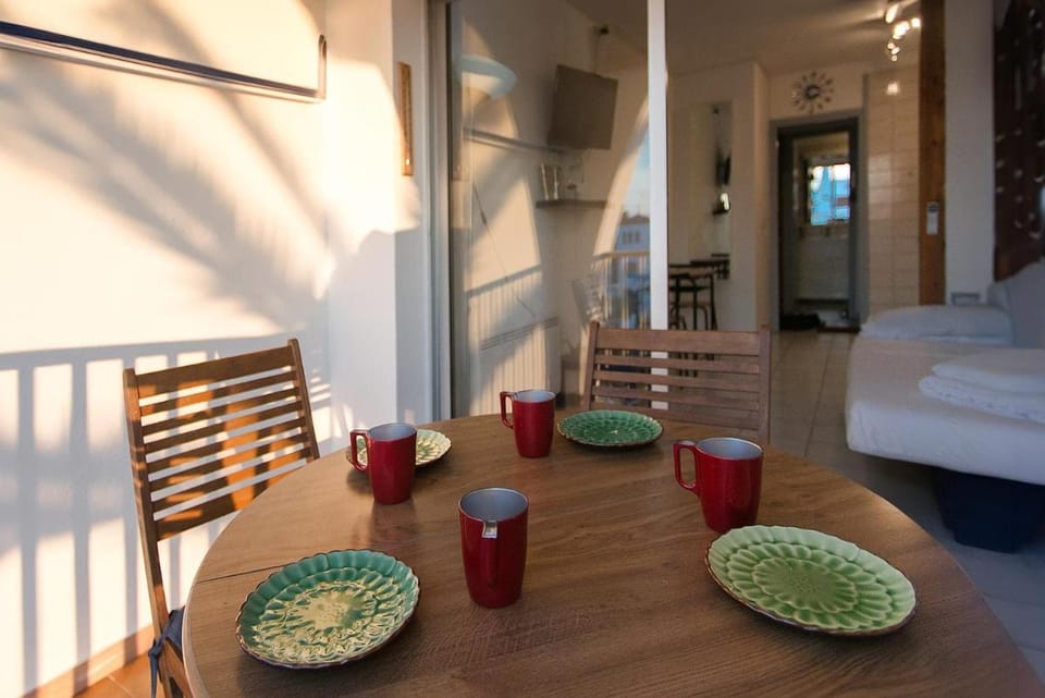 WELCS Estudio 229 EMP con vista al canal Apartment in Alt Empordà