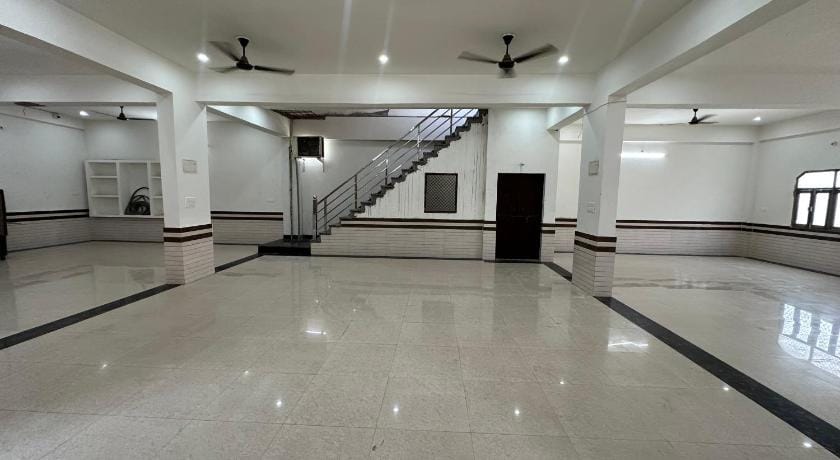 RADHEY RADHEY SEVA SADAN Bed and Breakfast in Uttar Pradesh