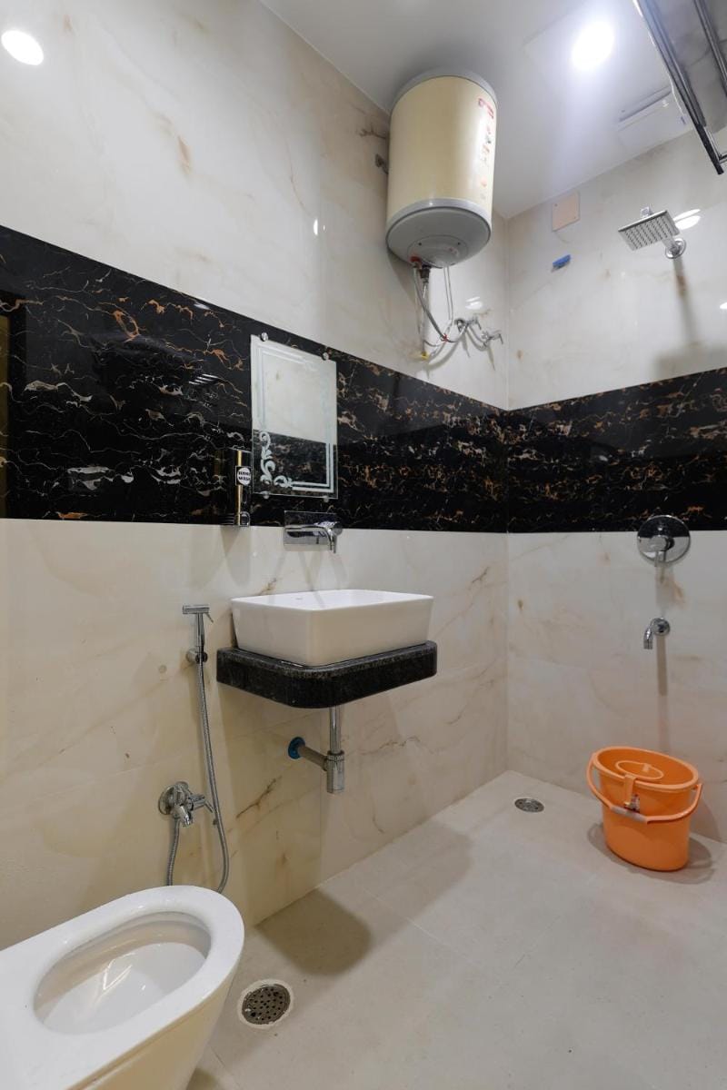 Kudos Lush Homestay Bed and Breakfast in Varanasi
