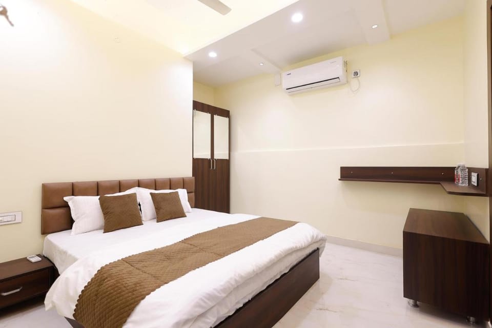 Kudos Lush Homestay Bed and Breakfast in Varanasi