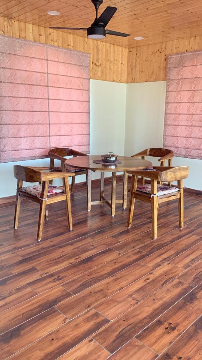 Dhauladhar Vista Apartment in Punjab, India