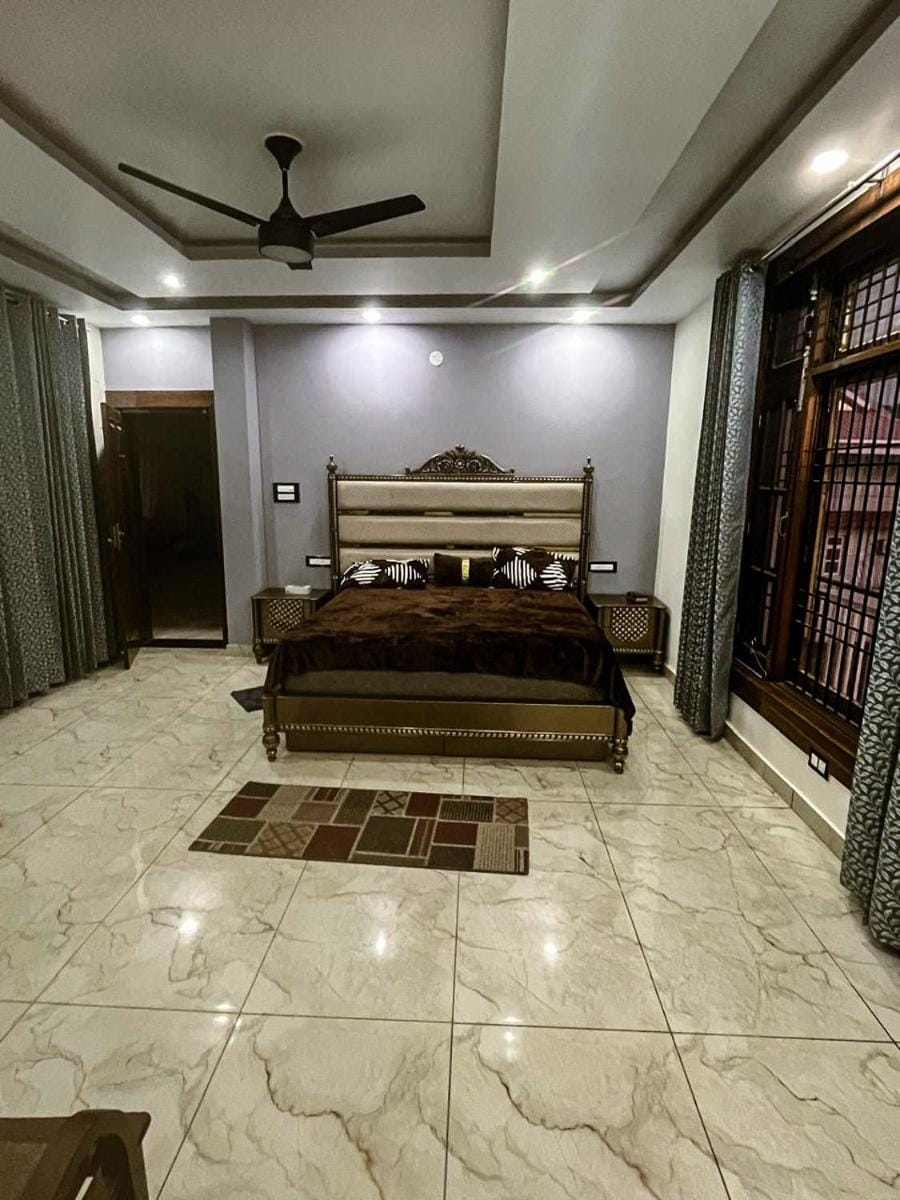 Dhauladhar Vista Apartment in Punjab, India