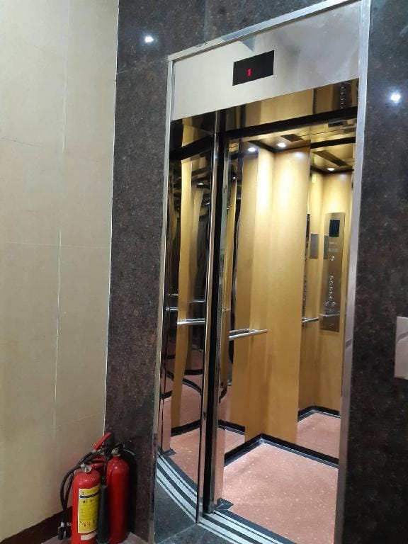 Nice Massage & Spa Hostel Hotel in Laos
