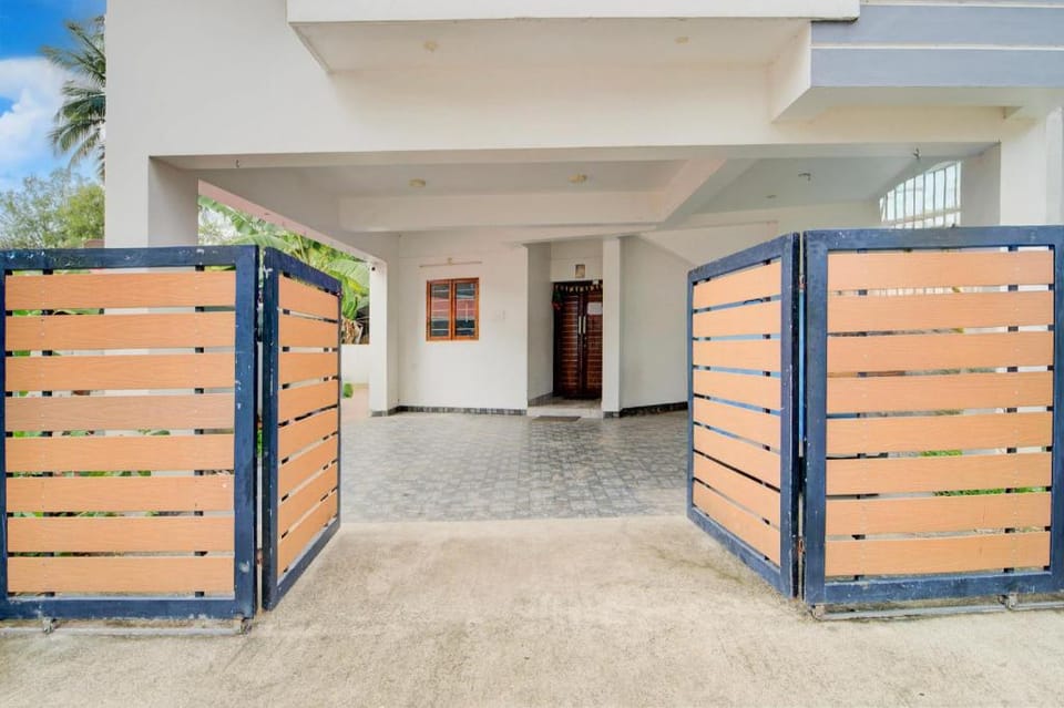 Hotel O Kazhakkoottam Near Technopark Phase 3 Hotel in Thiruvananthapuram