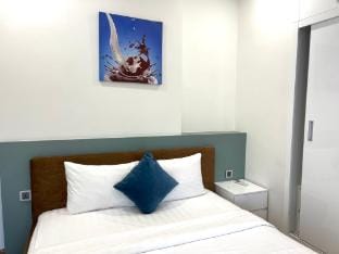 Vinhomes Green Bay 2 Bedrooms Apartment in Laos