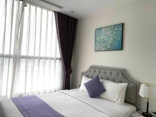 Vinhomes Green Bay 2 Bedrooms Apartment in Laos