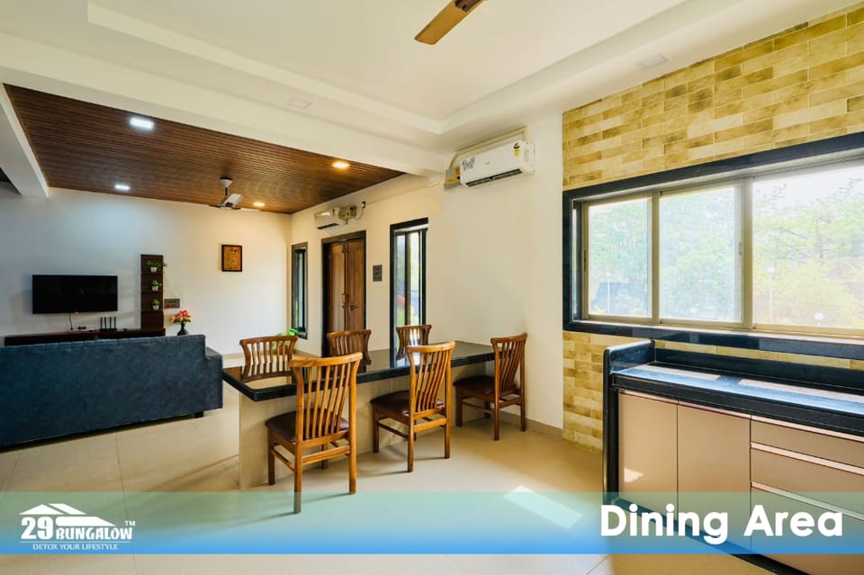 Rooms at Harbour View by 29 Bungalow Hotel in Maharashtra