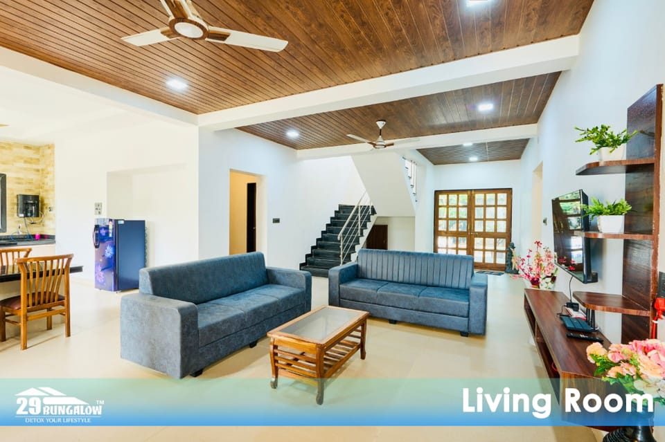 Rooms at Harbour View by 29 Bungalow Hotel in Maharashtra