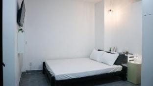Modern Minimalist • Private Bath • Quiet Vacation rental in Ho Chi Minh City