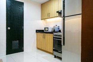 2BR at BGC|w Pool & Gym Access|Up to 12 Guests Apartment in Makati