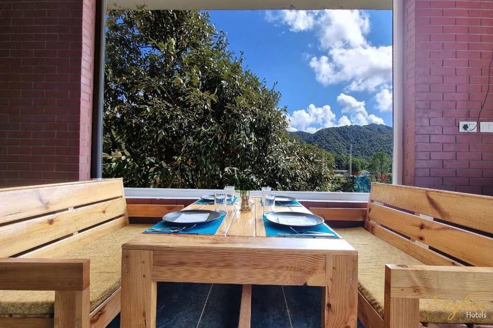 Hotel Moonglade Hotel in Himachal Pradesh