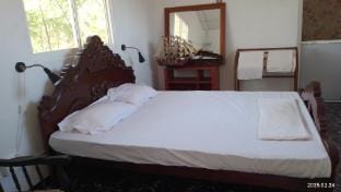 shanthi villa  Villa in Negombo
