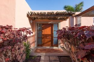 HomeForGuest Salobre Villa, 5PAX, WIFI, POOL, GREAT VIEWS Villa in Comarca Sur