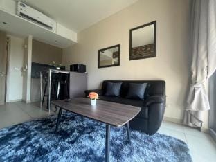 unixx室外泳池健身房精装一室套房 Apartment in Pattaya City