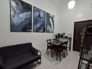 Forbeswood Garden Suite | Parklane BGC Vacation rental in Makati