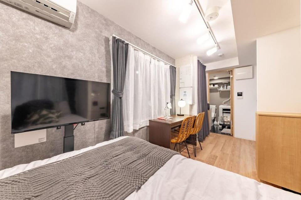 Ikebukuro-station 8mins walk from station/studio Apartment in Japan