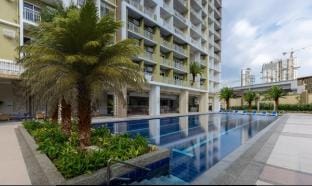 EMYR'S SPACE Modern Earthscape-Work & Wonder Vacation rental in Quezon City