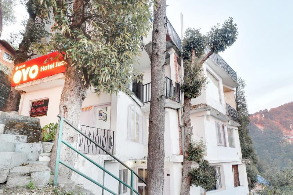 Townhouse Dalhausie Cantt Hotel in Himachal Pradesh