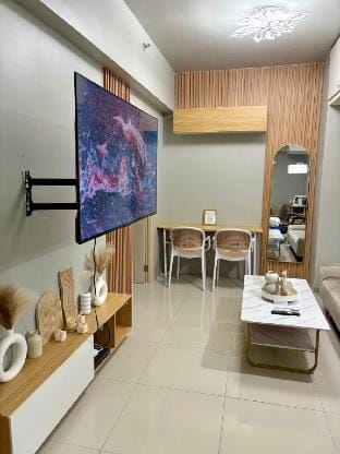 Comfy Cozy Staycation Vacation rental in Makati