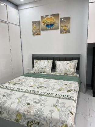 Căn Hộ Evergreen Đối diện FuKang Apartment in Laos