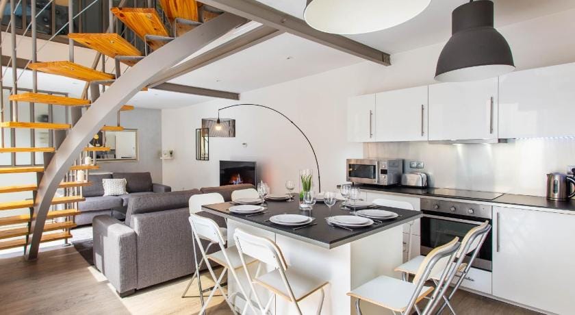 Spacious house - 2BR/8P - Montrouge Hotel in Montrouge